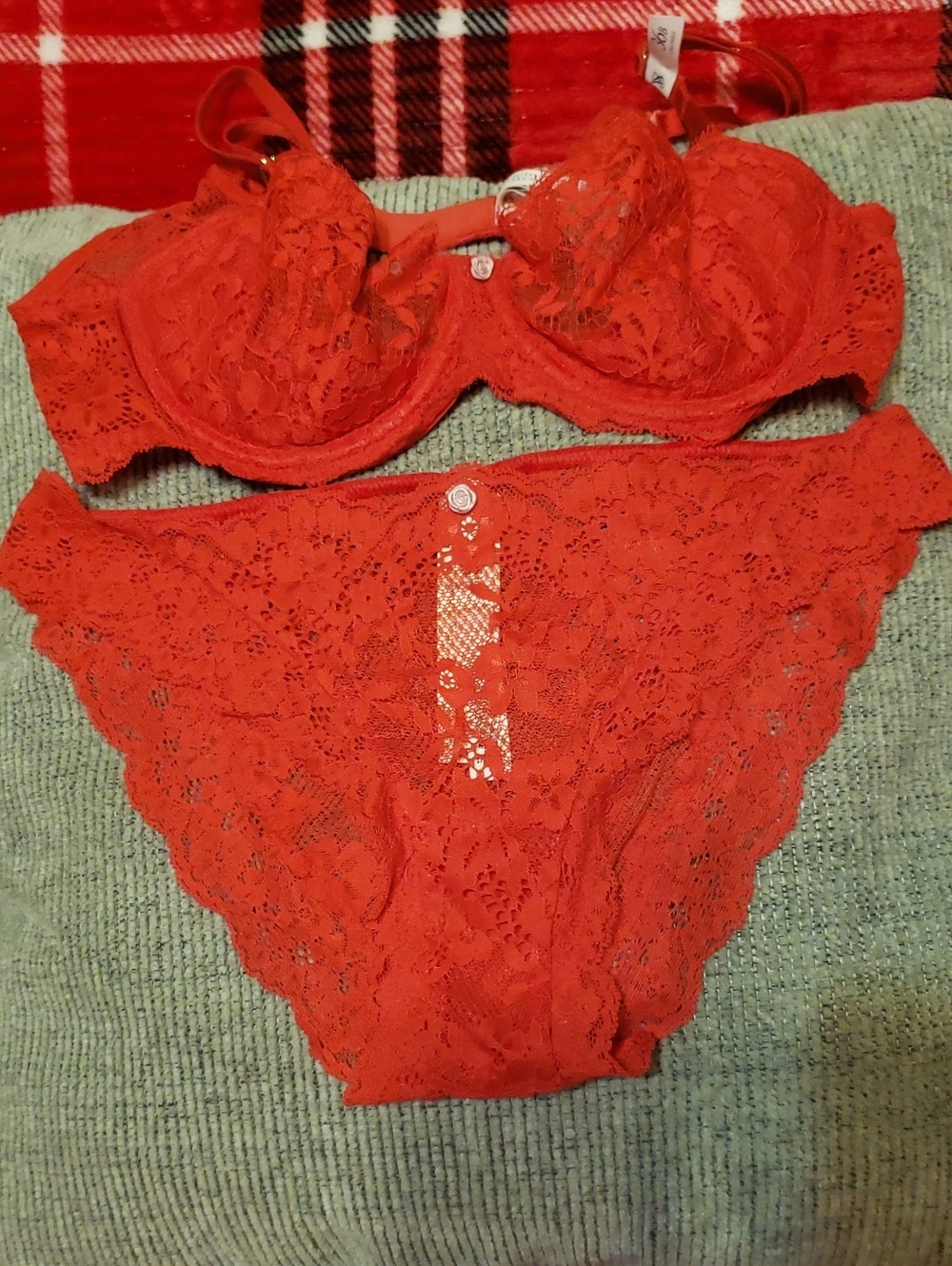 Victoria Secret Dream Angels Red Lace Bra 36B And Bikini Panty Medium NWT
